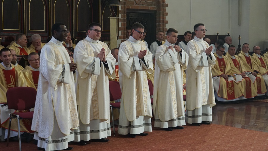 Nowi diakoni Kościoła Łomżyńskiego