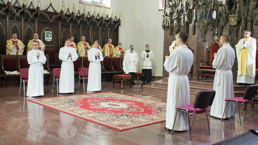Kandydaci do święceń w prezbiterium Katedry